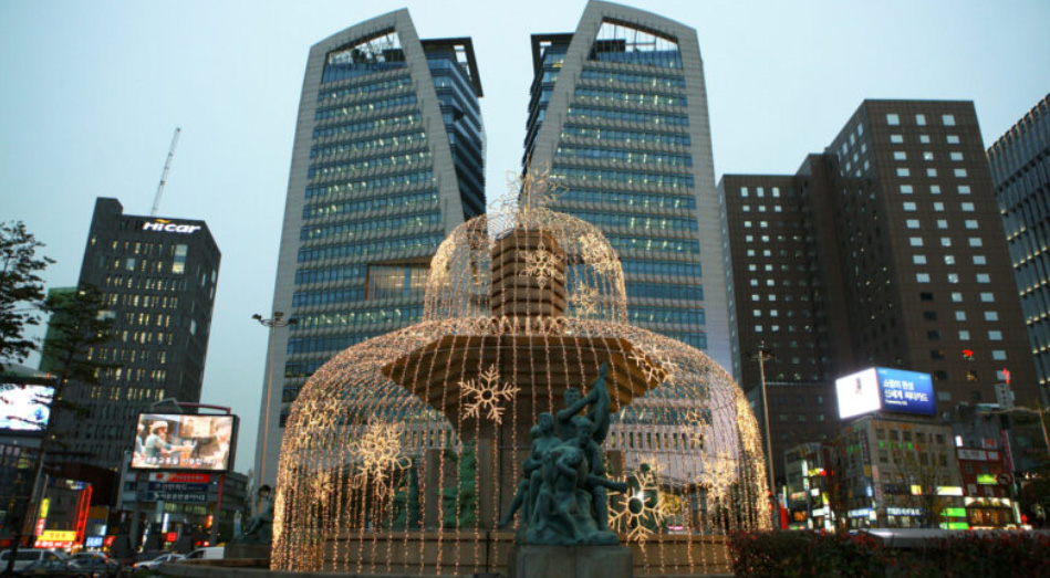 Myeongdong Magic: Your Ultimate Guide to Seoul’s Iconic Shopping & Food Paradise!